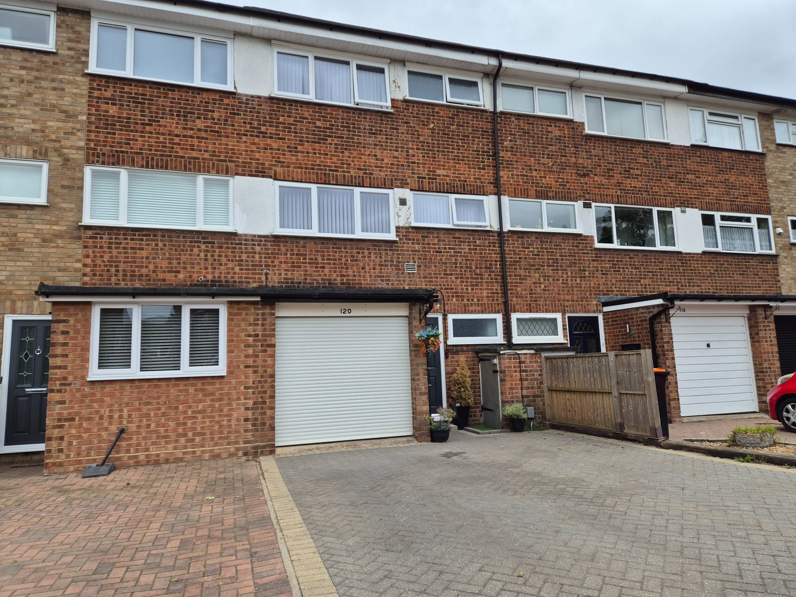 Terraced House in Dunstable