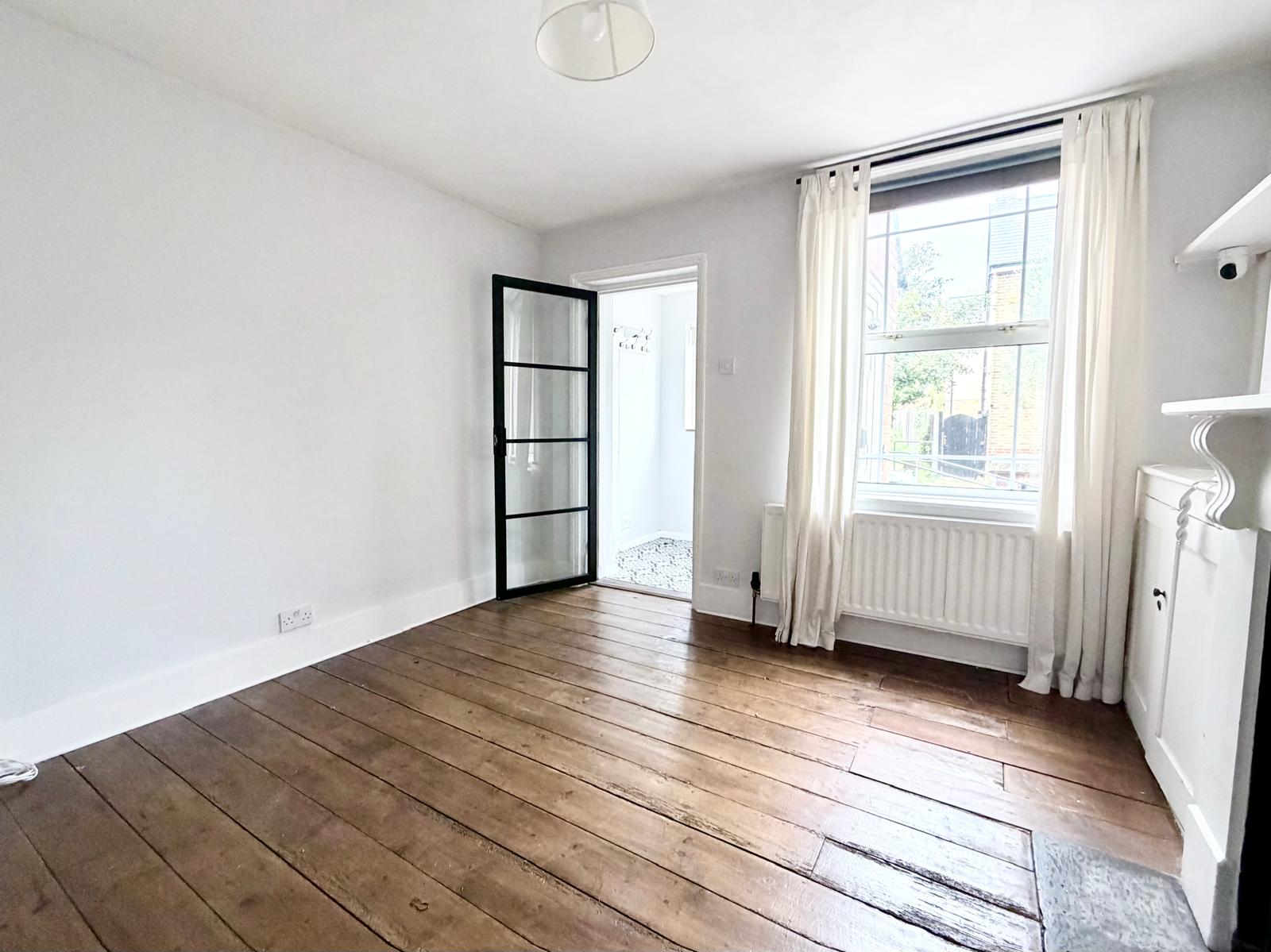 Semi Detached House for sale in West Malling, Offham Road, West Malling, ME19 6RB, 792 m²