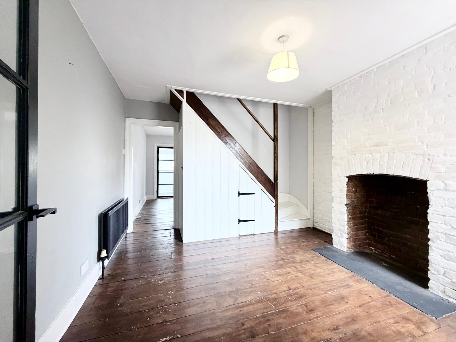 Semi Detached House for sale in West Malling, Offham Road, West Malling, ME19 6RB, 792 m²