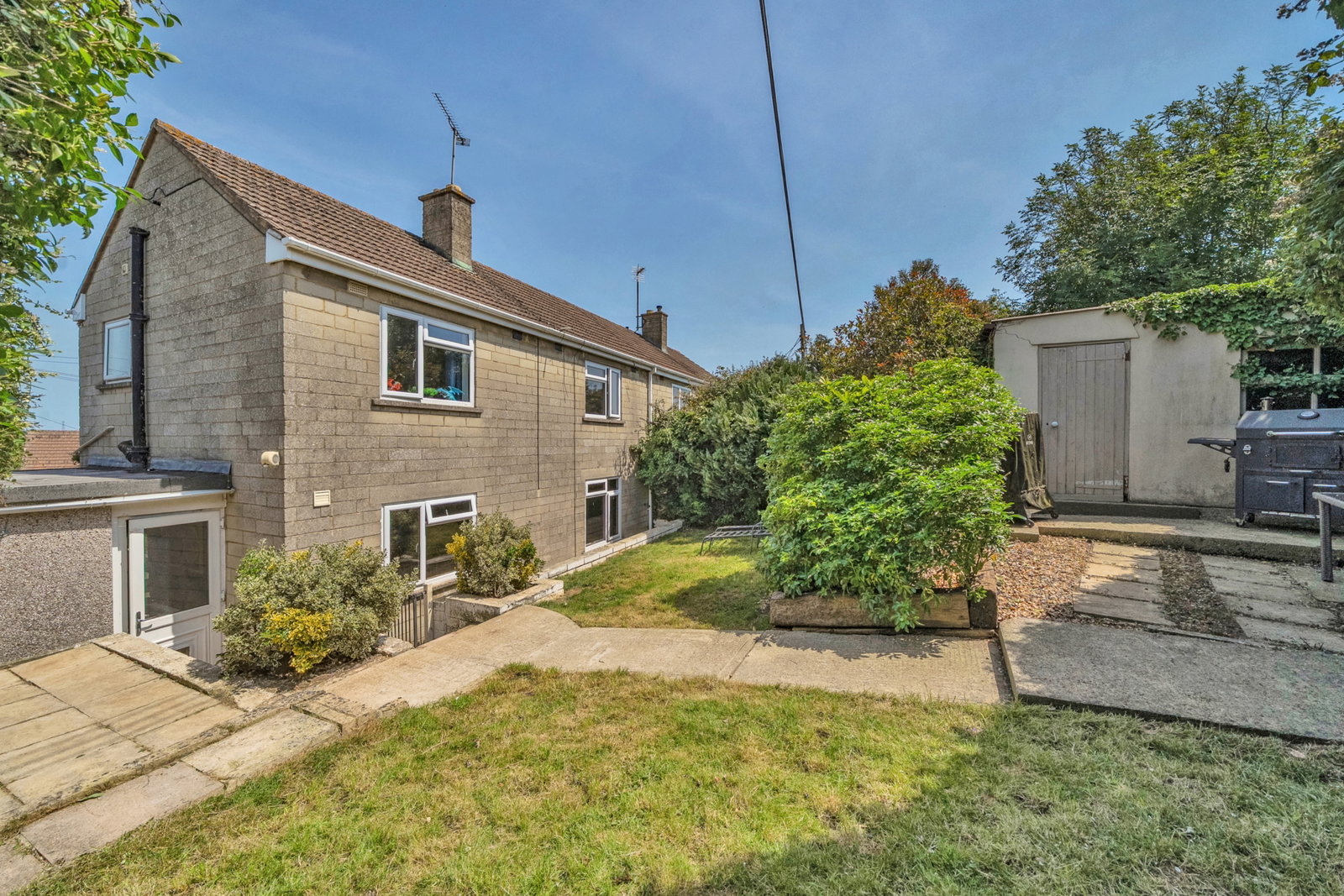 Semi Detached House in Chippenham