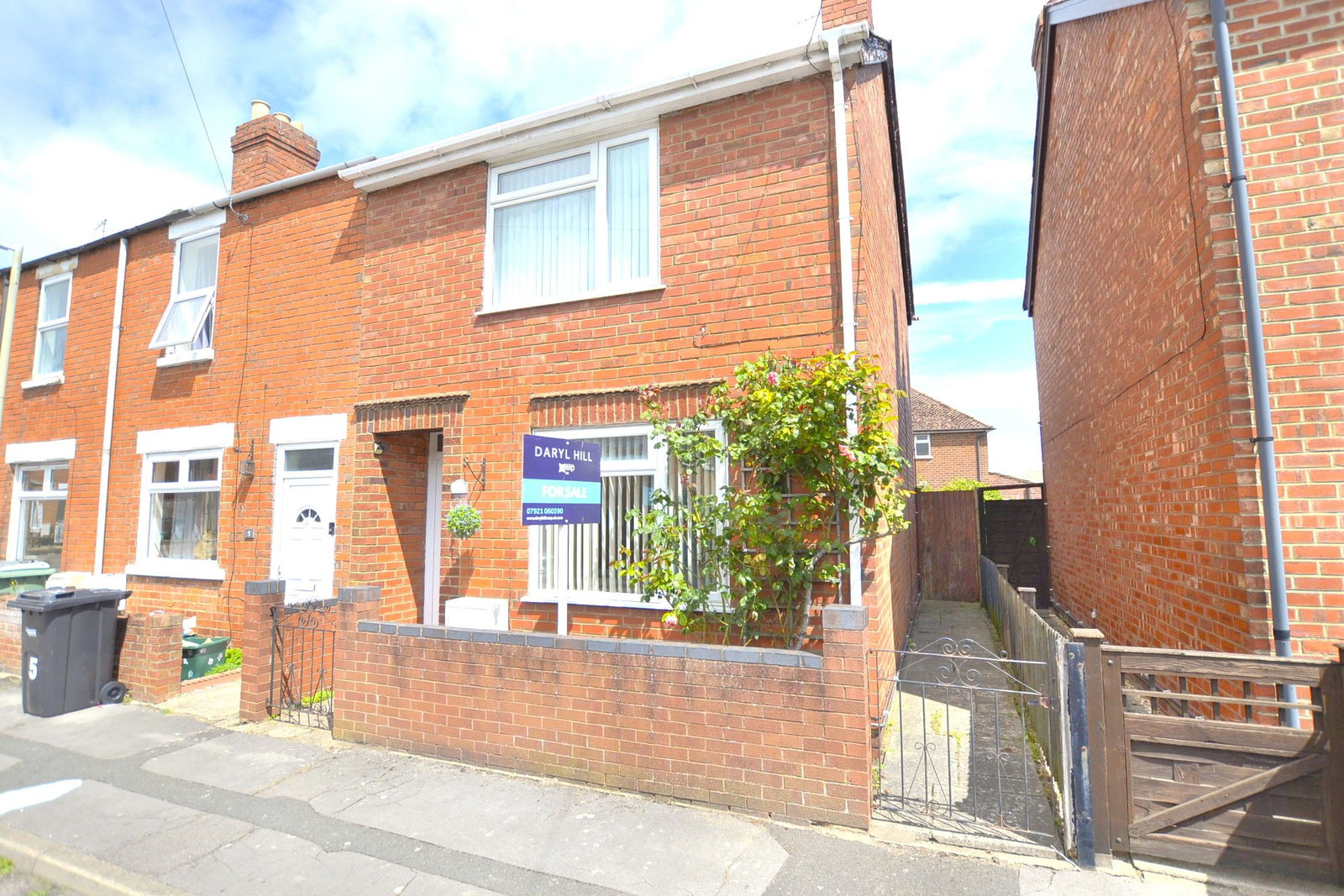 End Of Terrace House in Gloucester