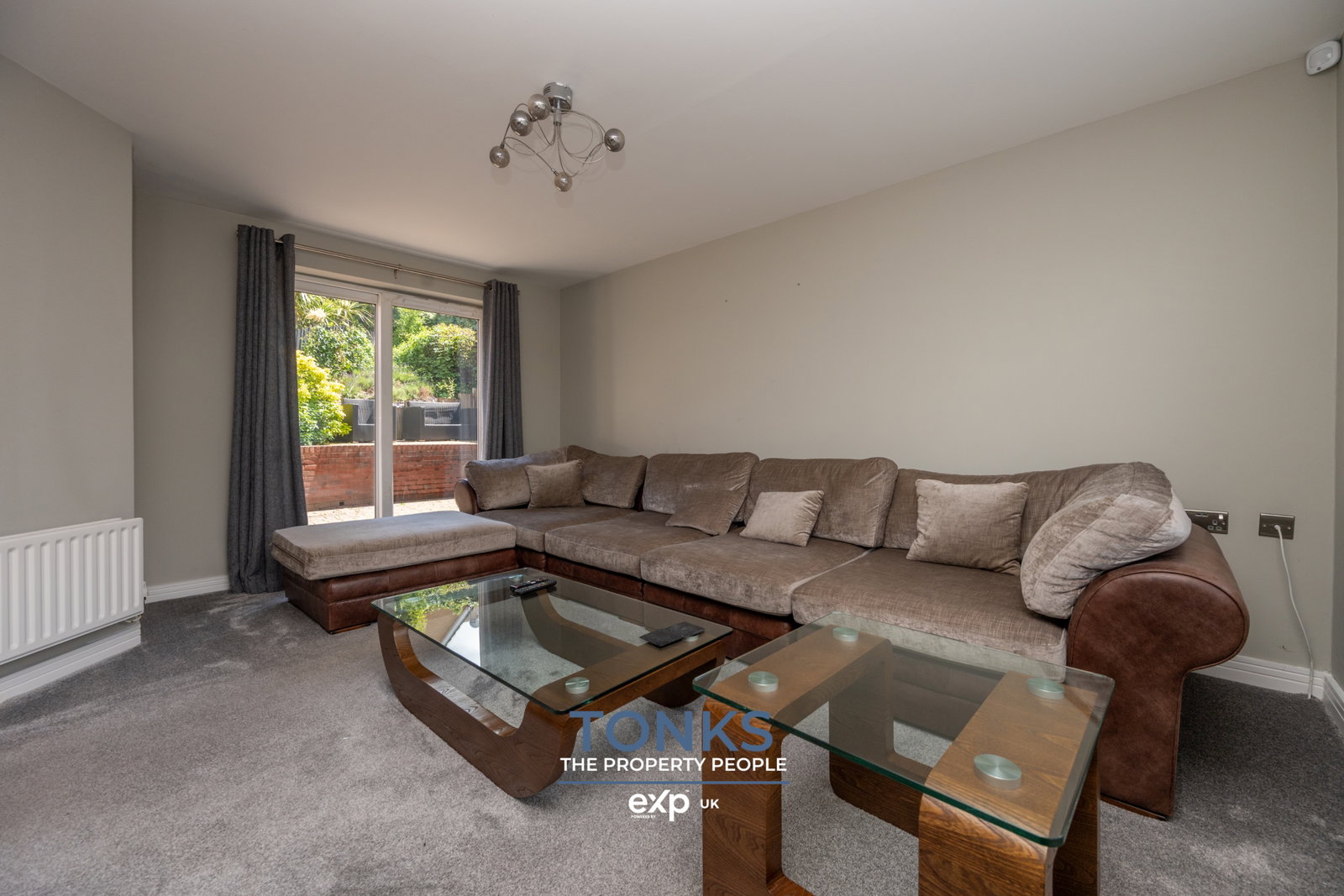 Semi Detached House in Halesowen