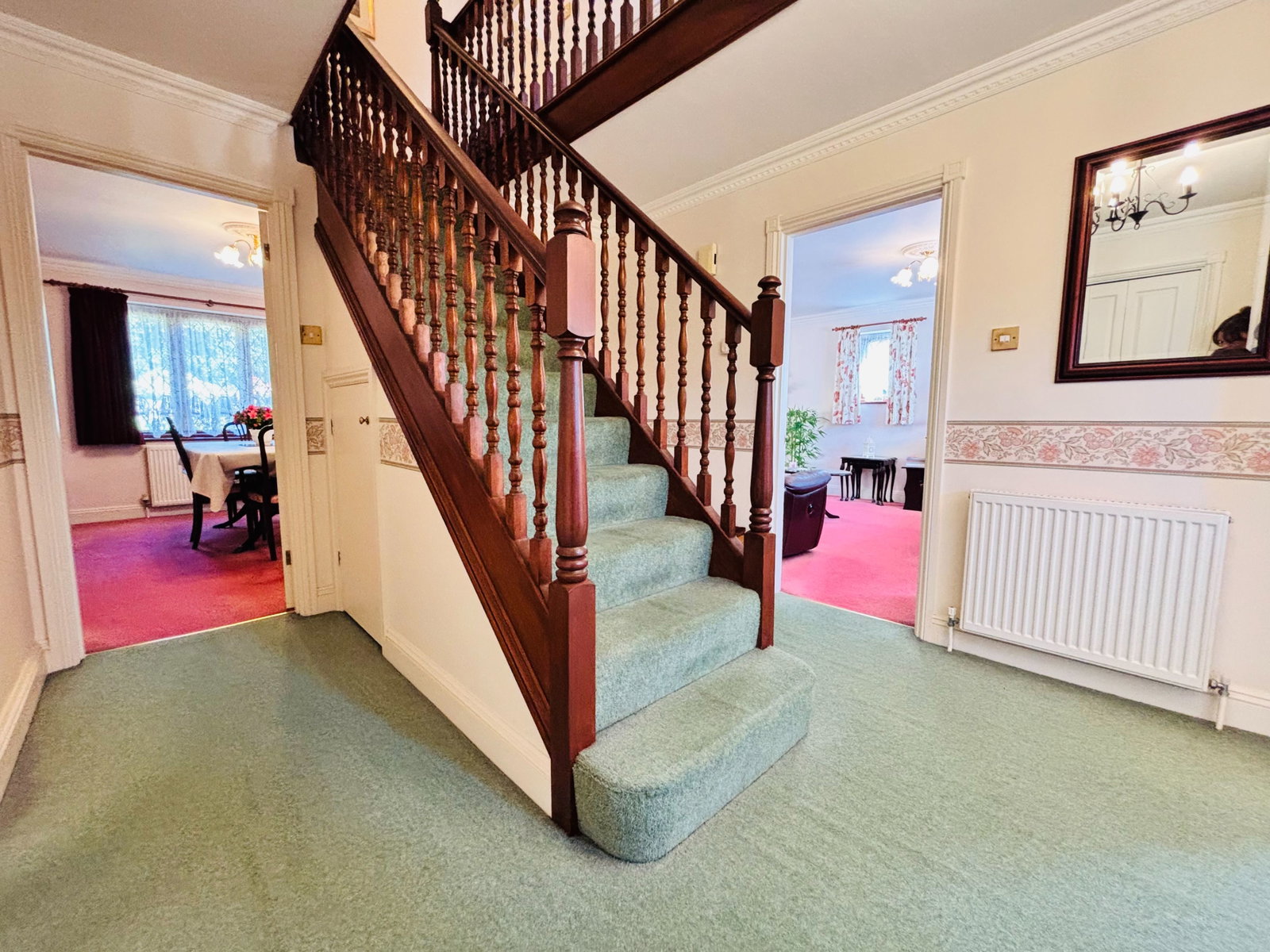 Detached House in Ashford