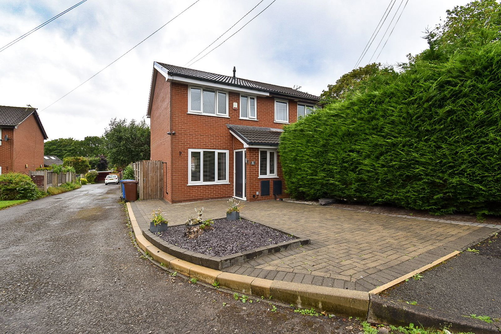 Semi Detached House in Heath Charnock
