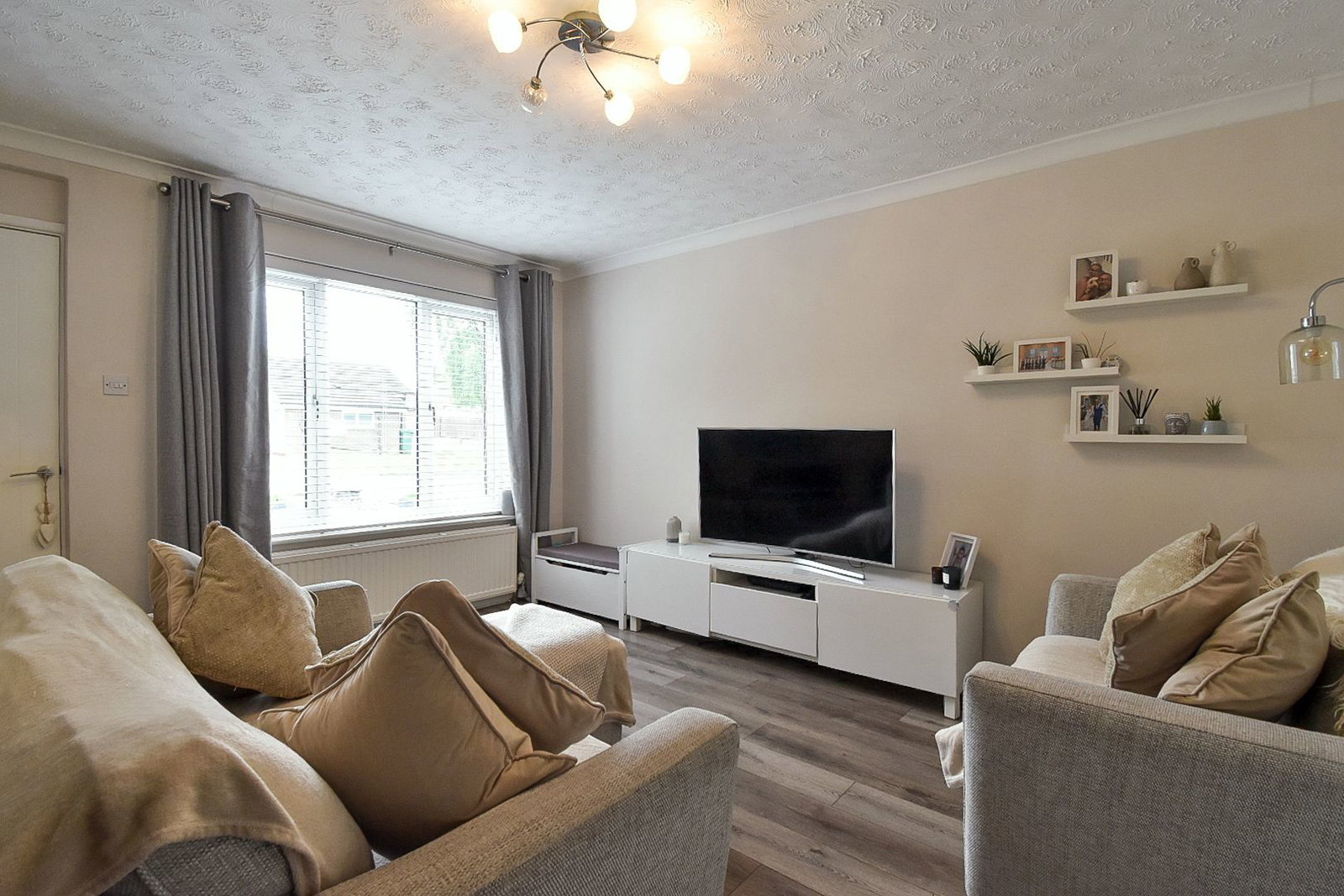 Semi Detached House in Heath Charnock