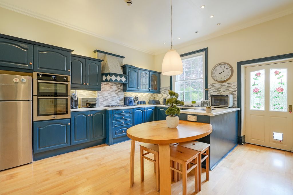 Detached House in Rotherham