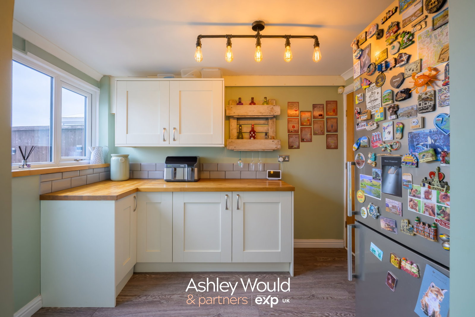 Semi Detached House in Oldbury