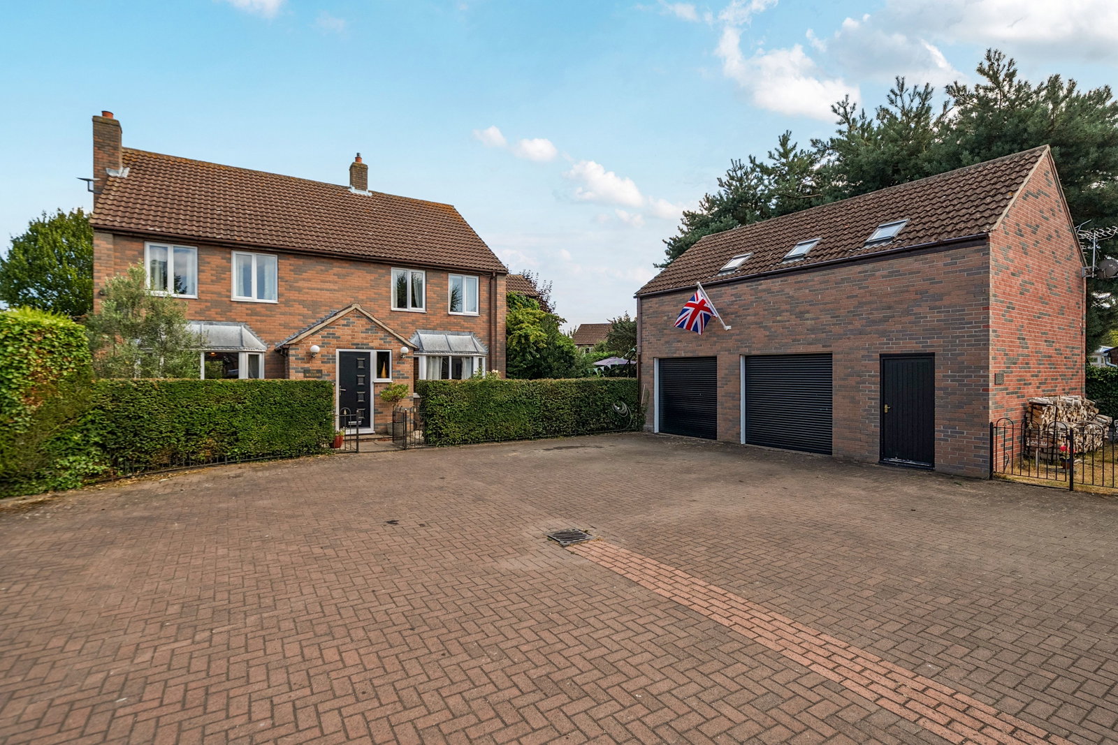 Detached House for sale in Selby, Meadowfield Drive, South Duffield, Selby, YO8 6TE, 2969 m²