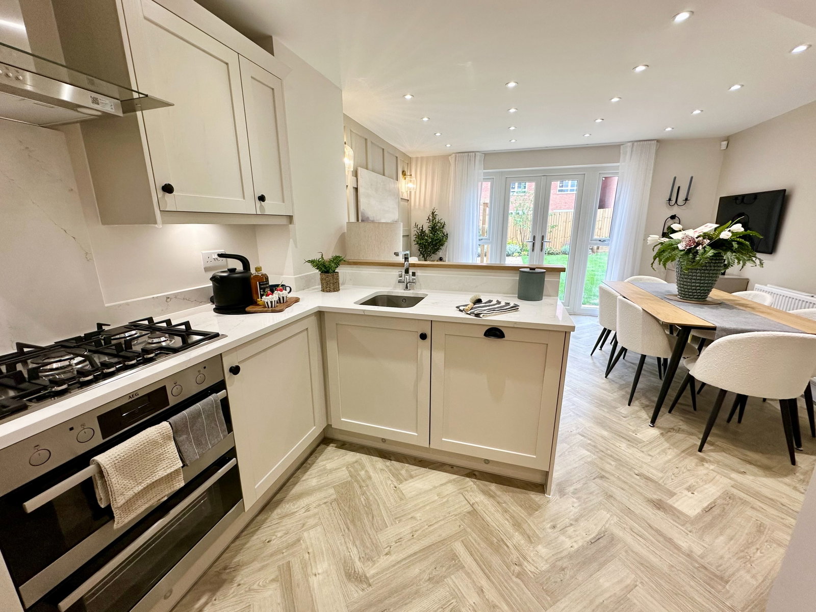 Semi Detached House in Dudley