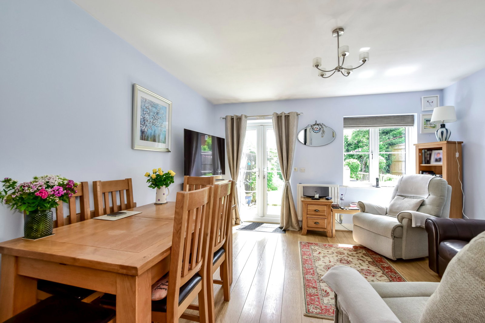 Semi Detached House in Aylesbury