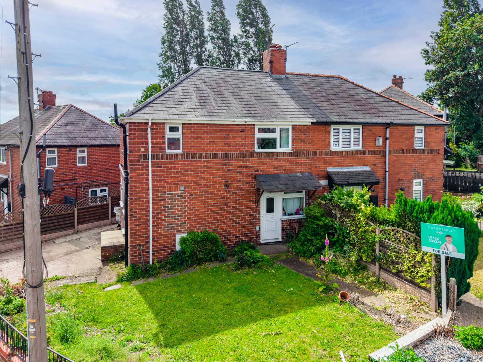 Semi Detached House in Barnsley