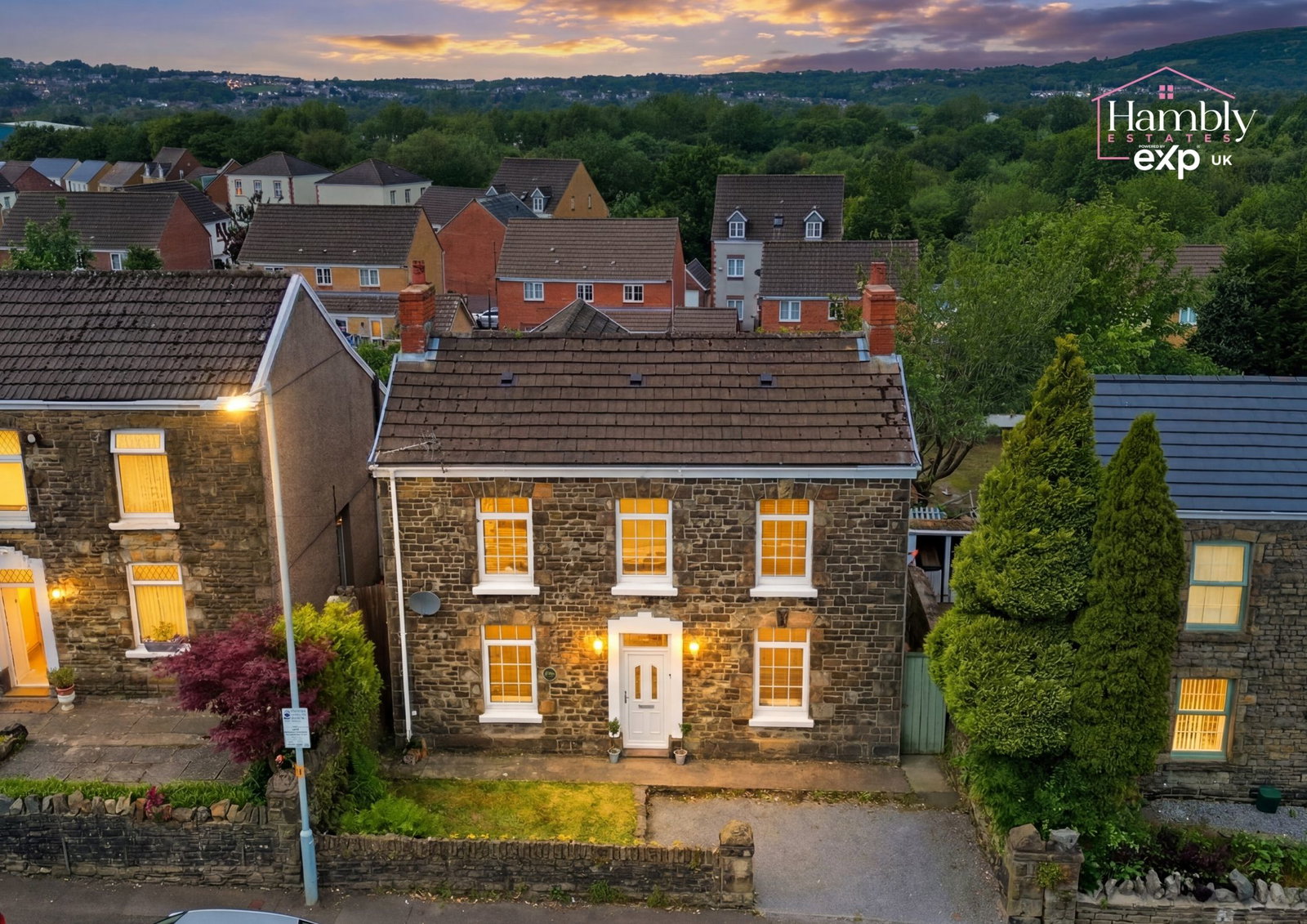 Detached House in Swansea