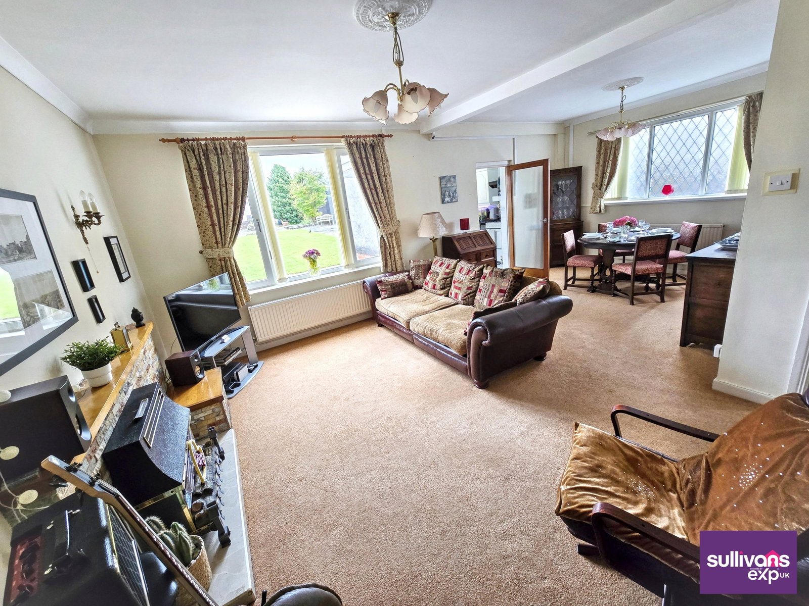 Detached House in Swansea