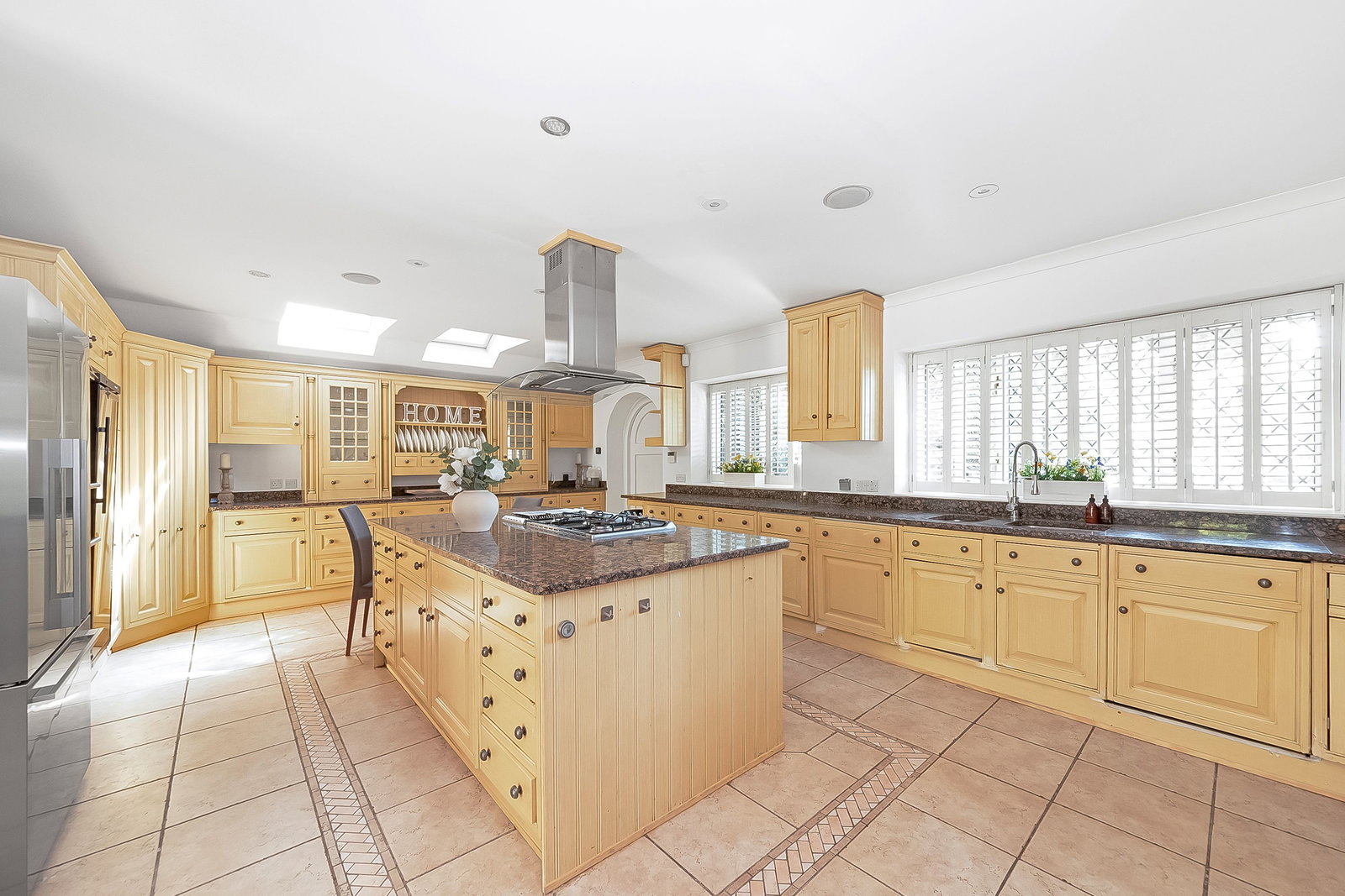 Detached House for sale in Tadworth, Woodland Way, Kingswood, Tadworth, KT20 6NN