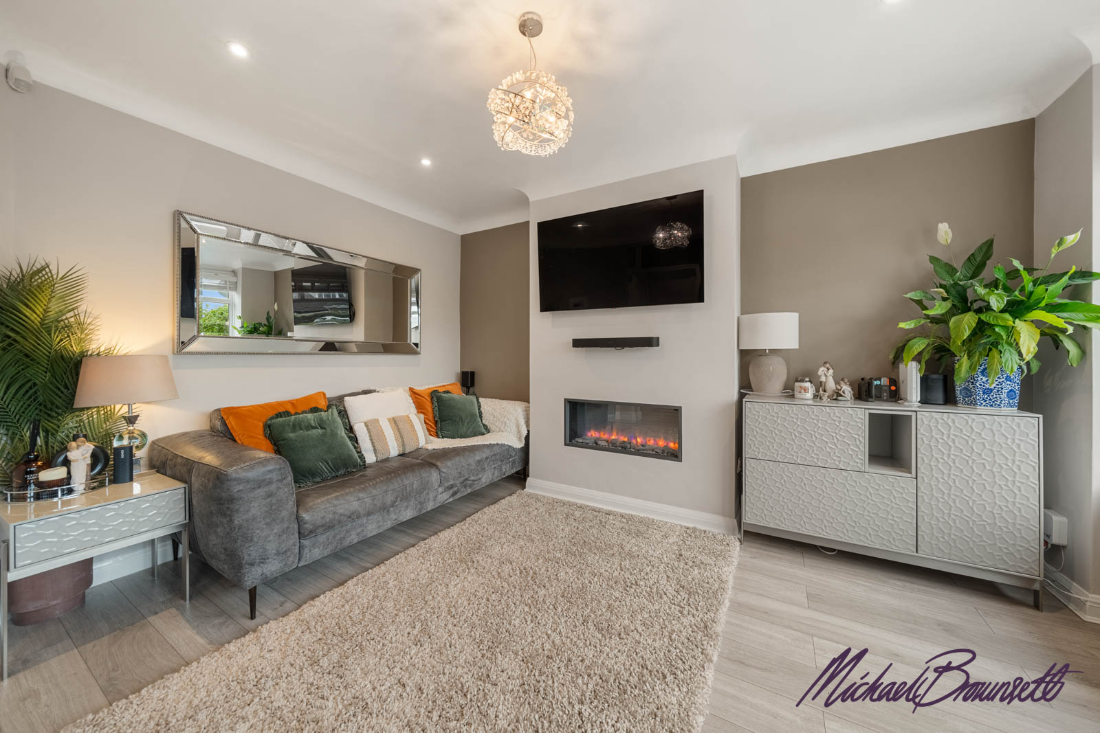 Semi Detached House in Bradford