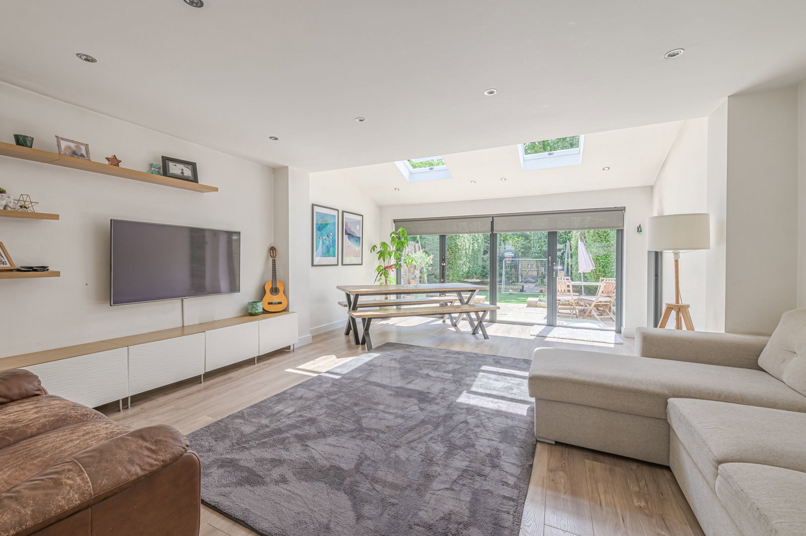 Semi Detached House in Walsall