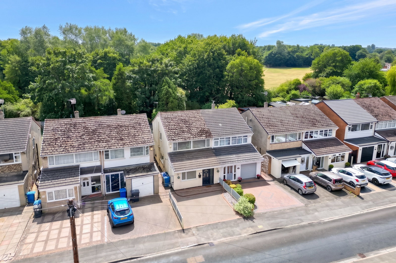 Semi Detached House in Walsall
