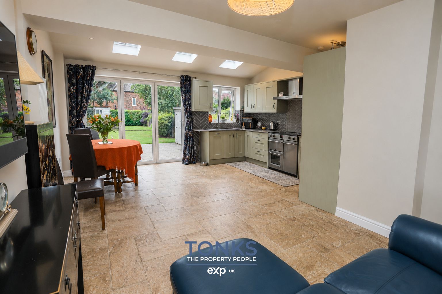 Semi Detached House in Halesowen