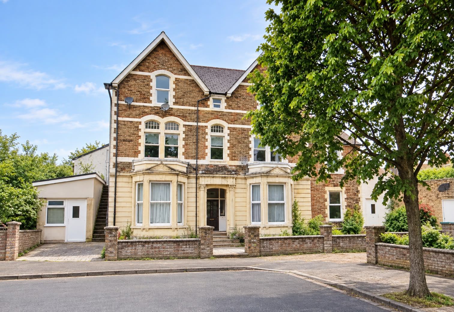 Detached House for sale in Cardiff, Oakfield Street, Cardiff, CF24 3RF