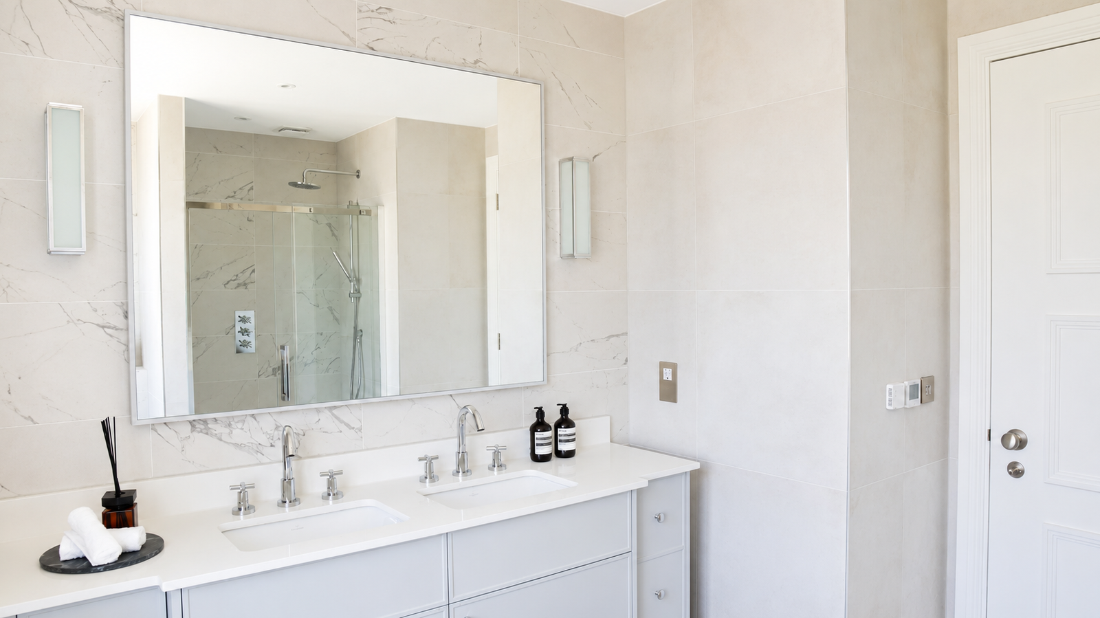 Semi Detached House for sale in Enfield, The Chaplin Collection, Trent Park, 1872 m²