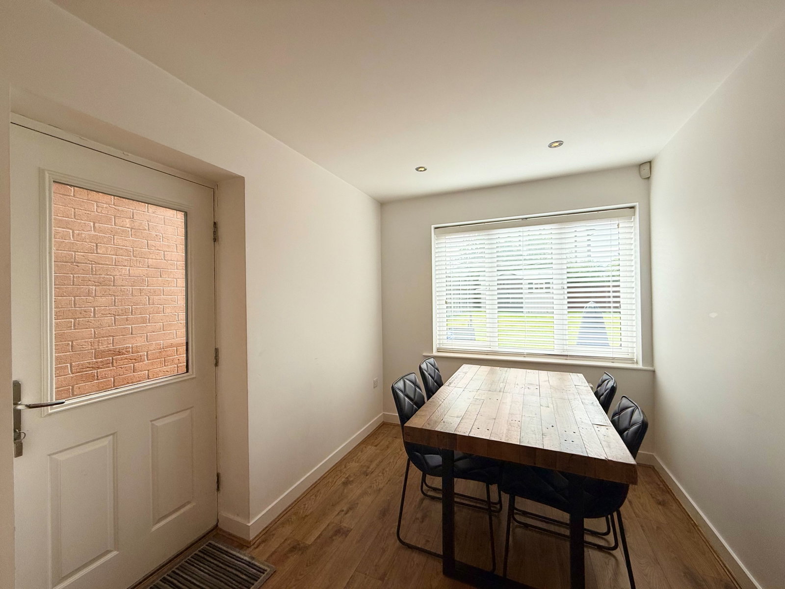 Detached House in Burton-on-trent