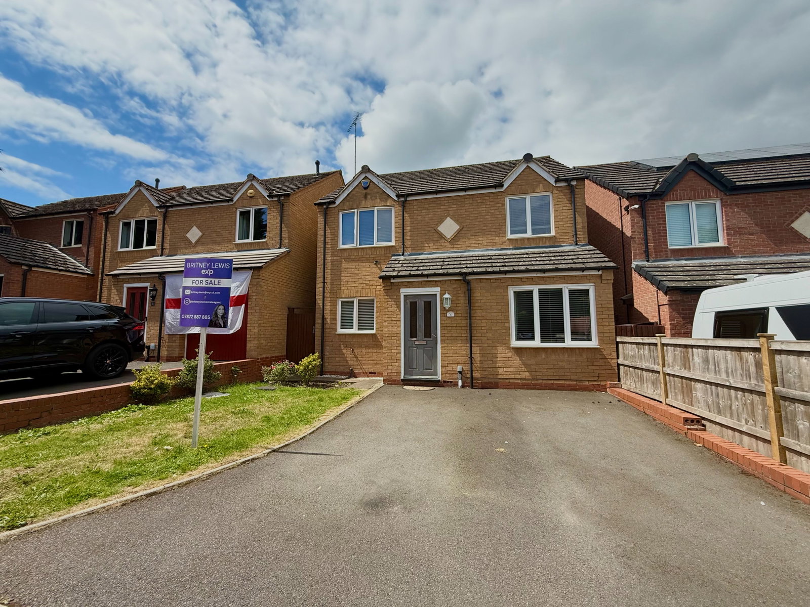 Detached House in Burton-on-trent