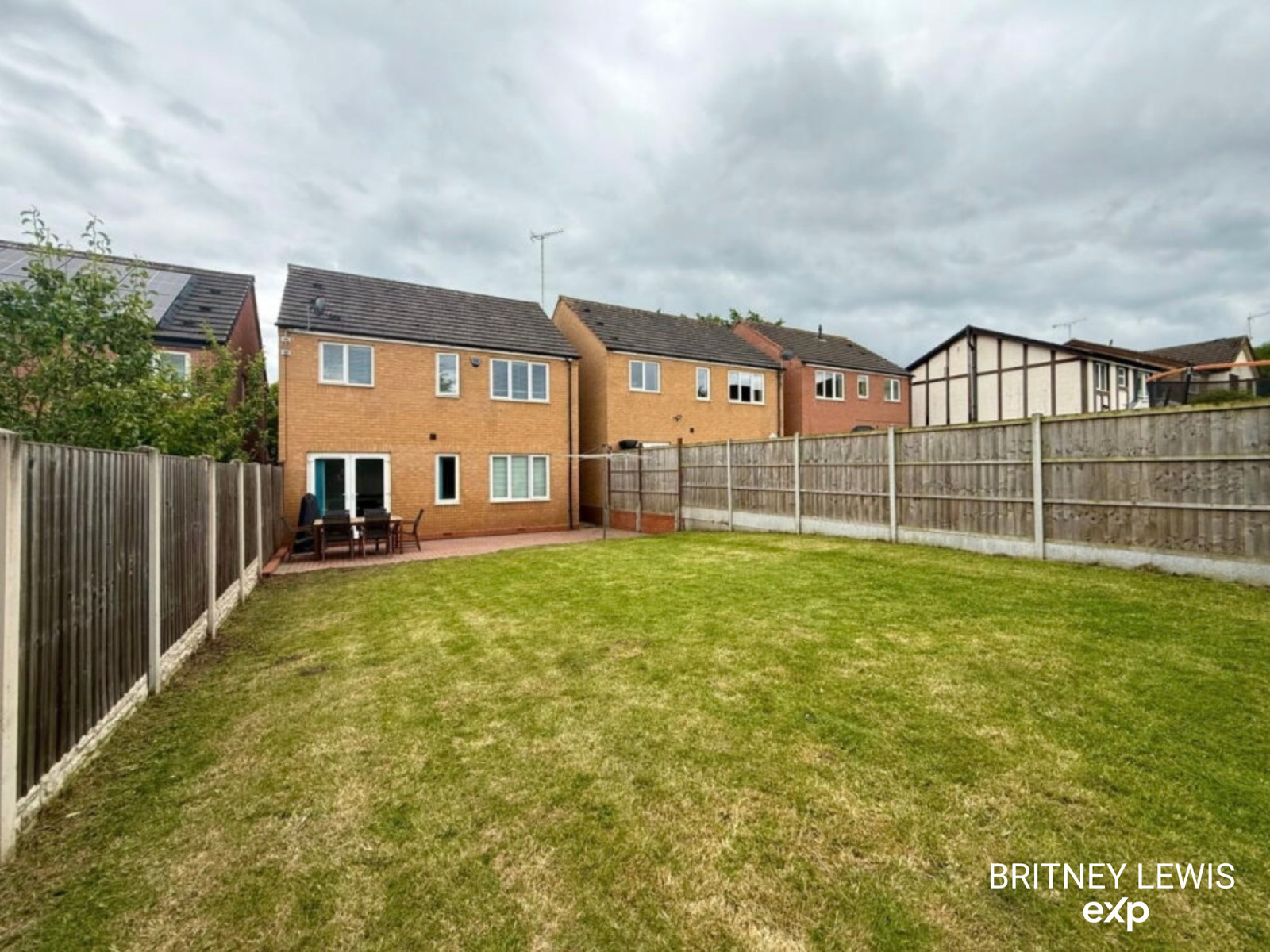 Detached House for sale in Burton-on-trent, Woods Close, Burton-on-Trent, DE15 9BY