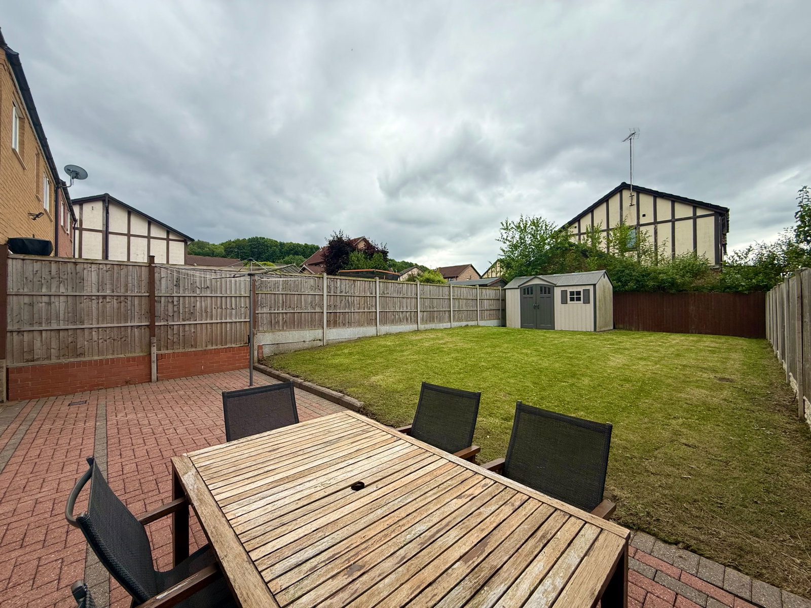 Detached House in Burton-on-trent 2