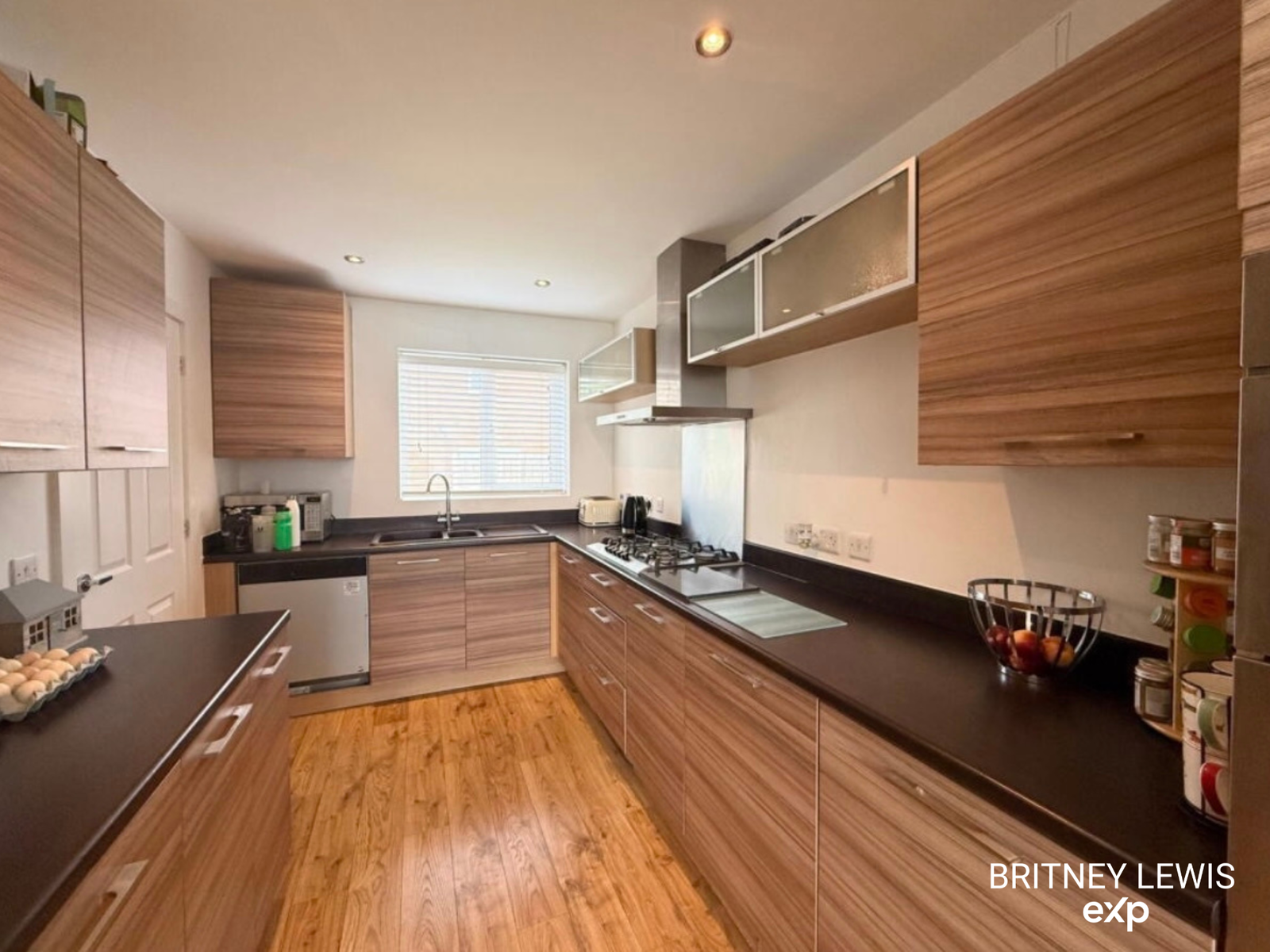 Detached House in Burton-on-trent 3