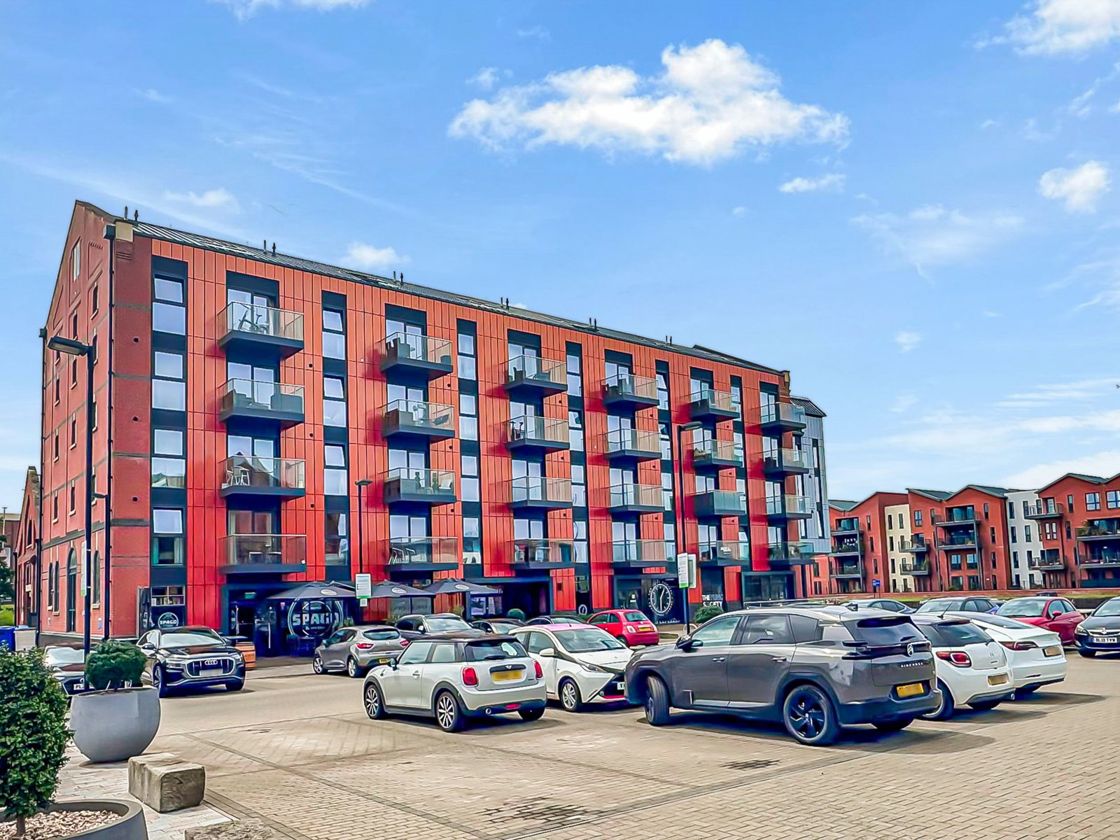 Flat in Gloucester