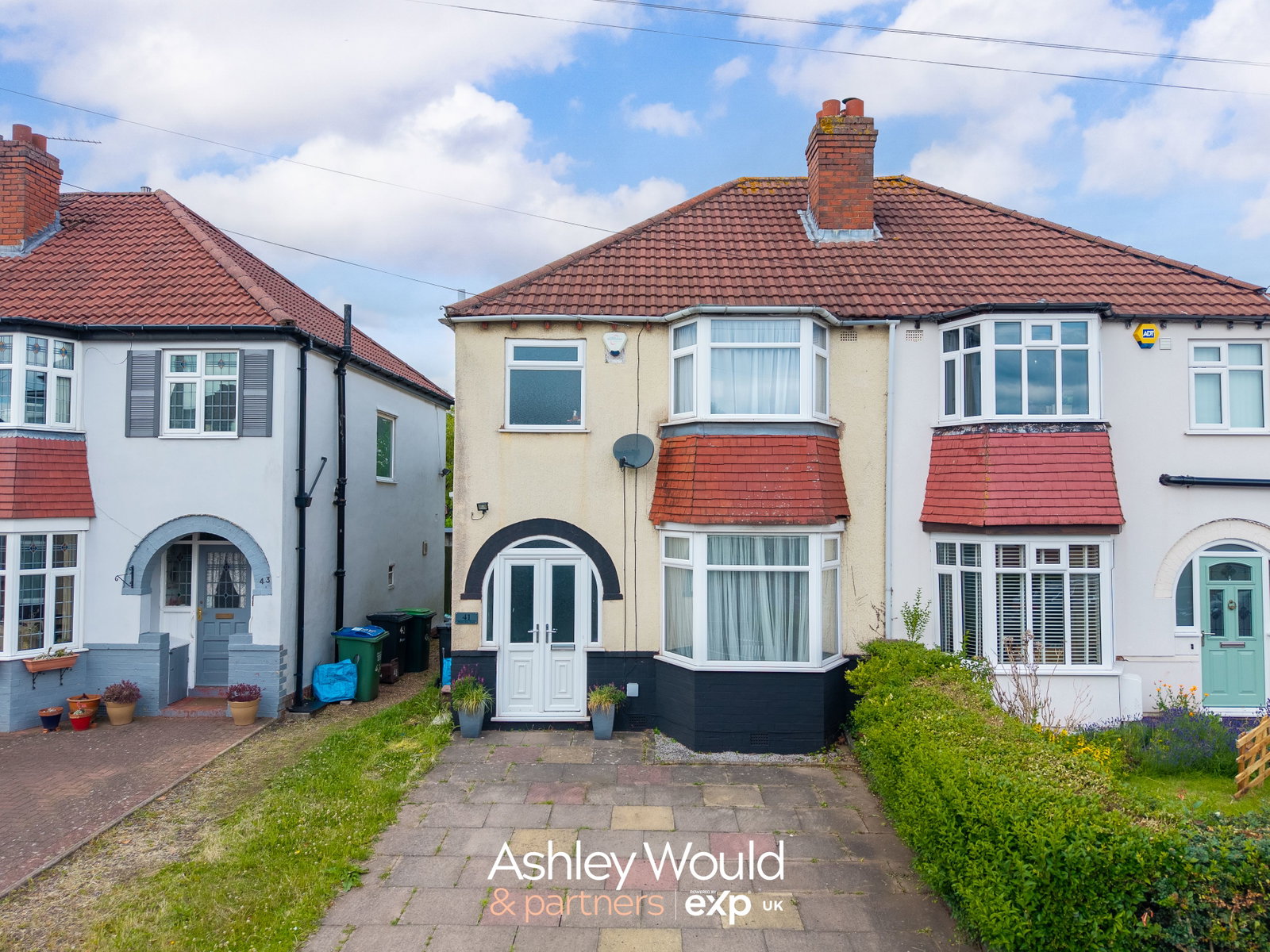 Semi Detached House in Oldbury