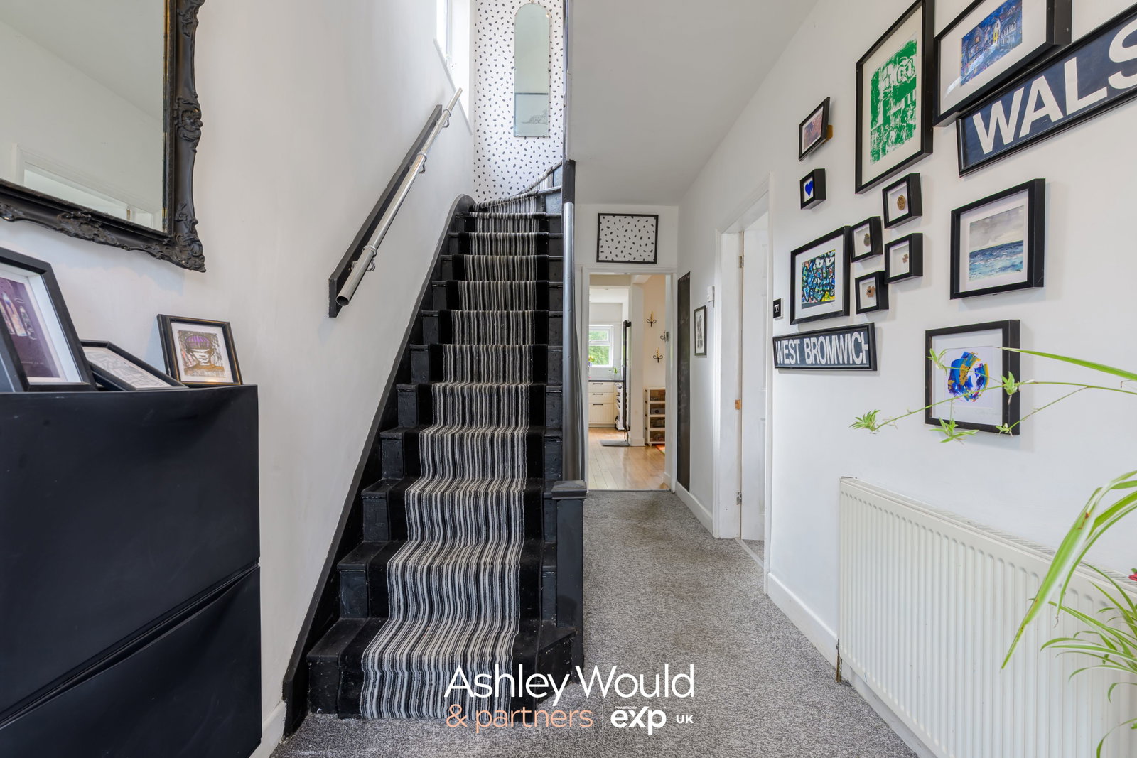 Semi Detached House in Oldbury