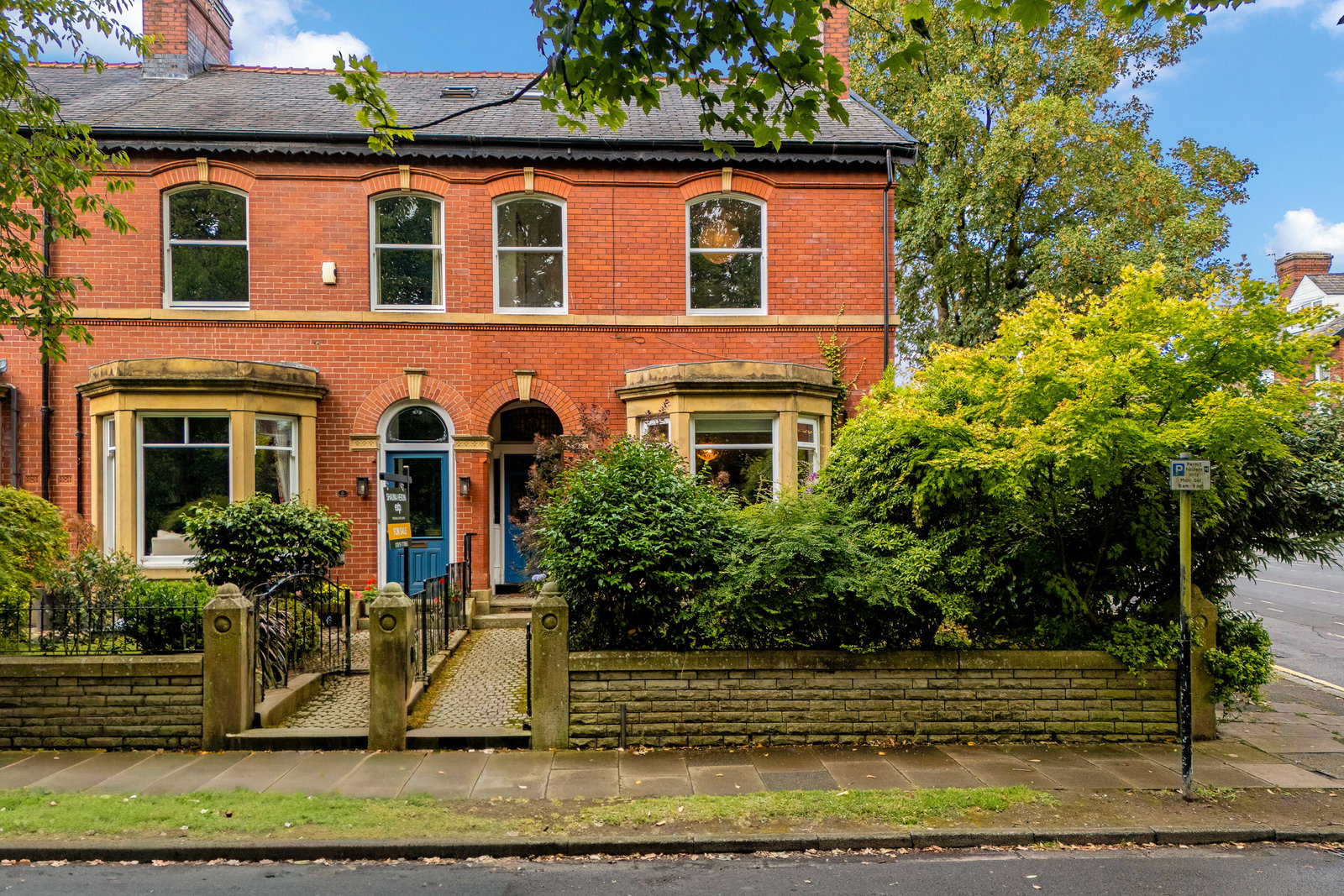 End Of Terrace House for sale in Manchester, Hamilton Road, Whitefield, Manchester, M45 6QW