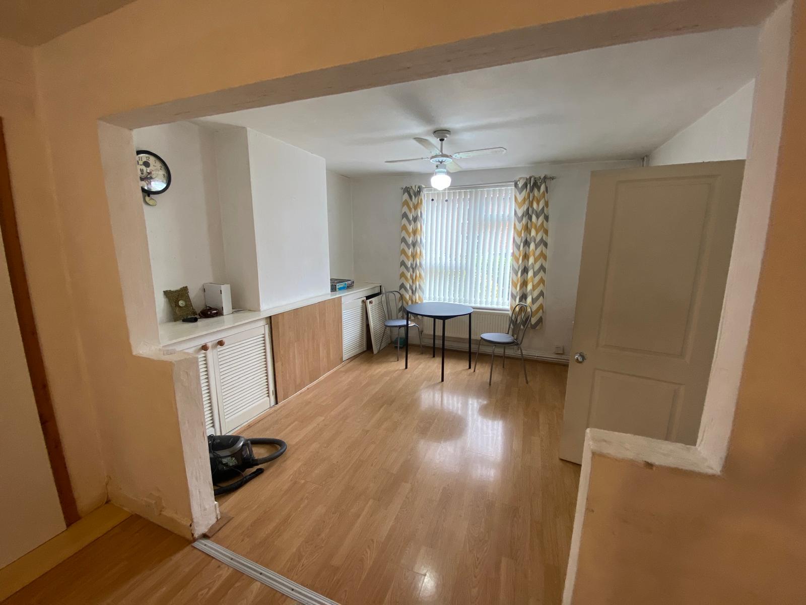Semi Detached House in Leicester