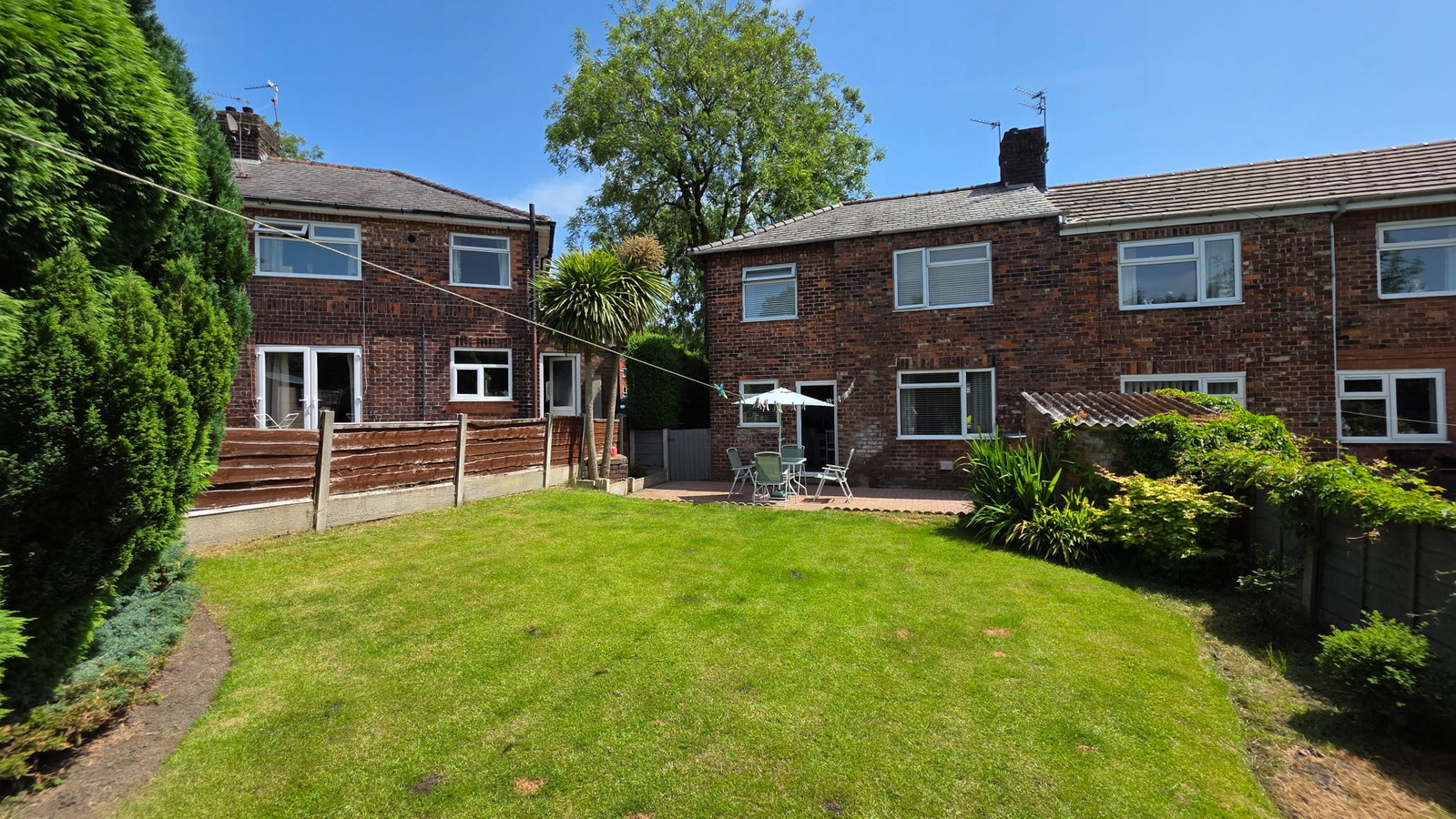 Semi Detached House in Manchester