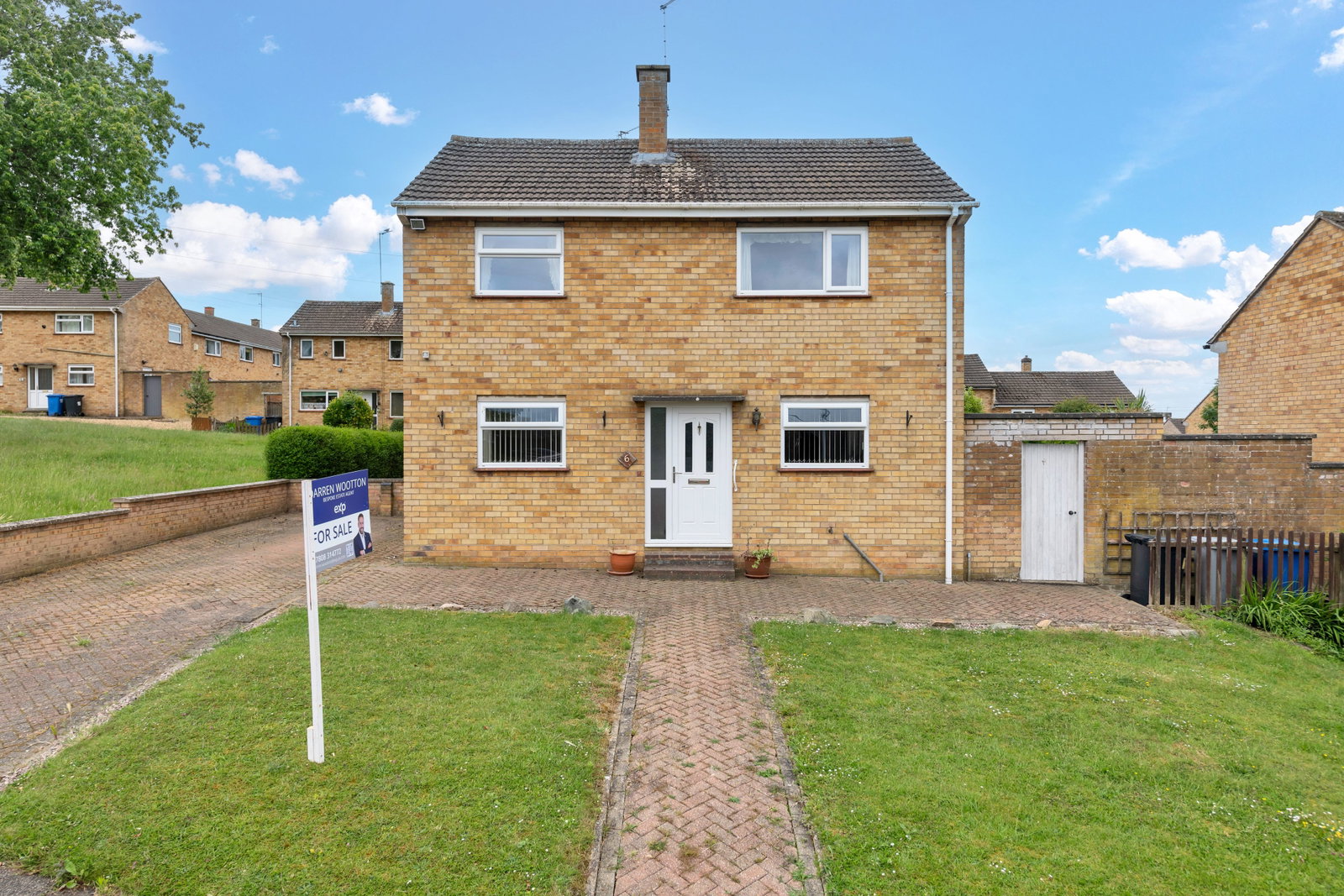 Semi Detached House in Kettering 2