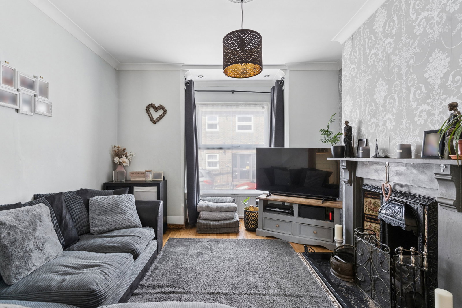 Terraced House in Dunstable