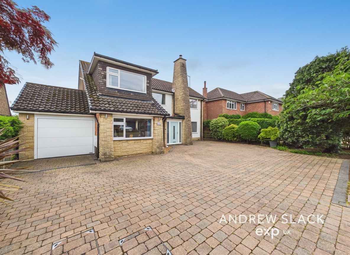 Detached House in Mansfield