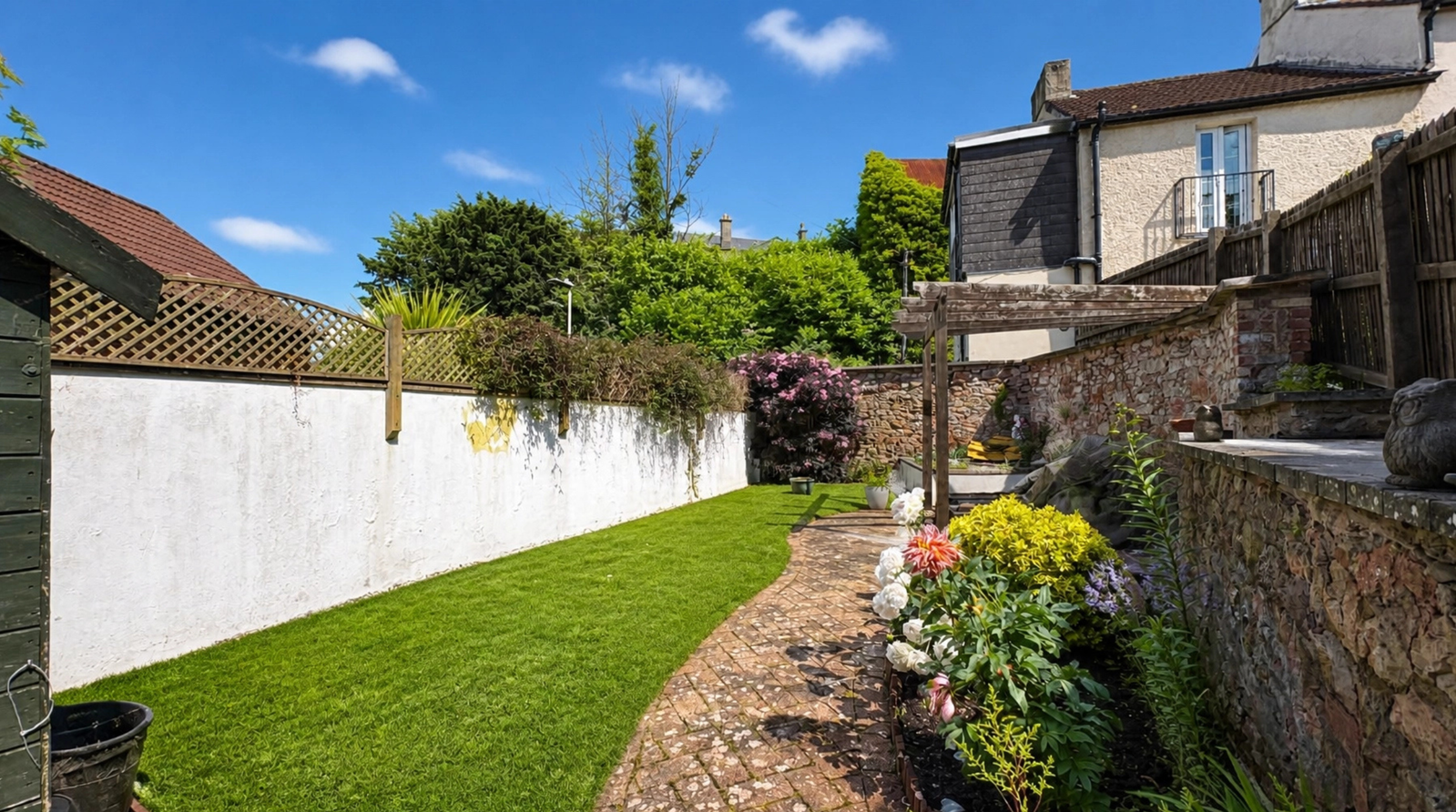 Detached House in Newton Abbot