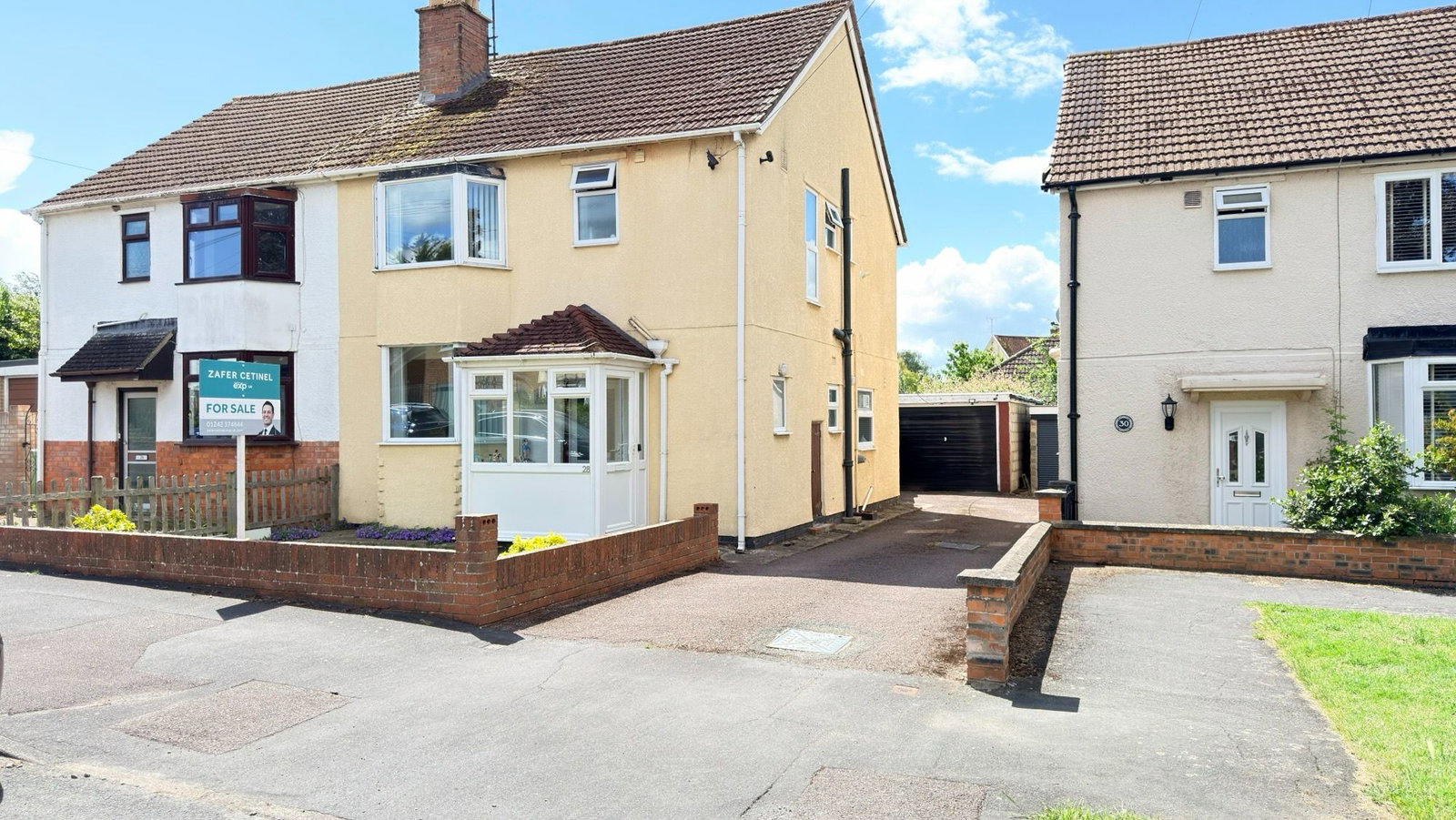 Semi Detached House in Cheltenham