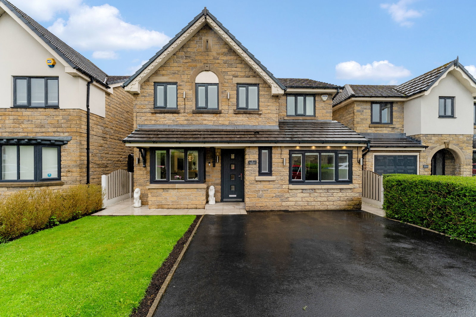 Detached House in Manchester