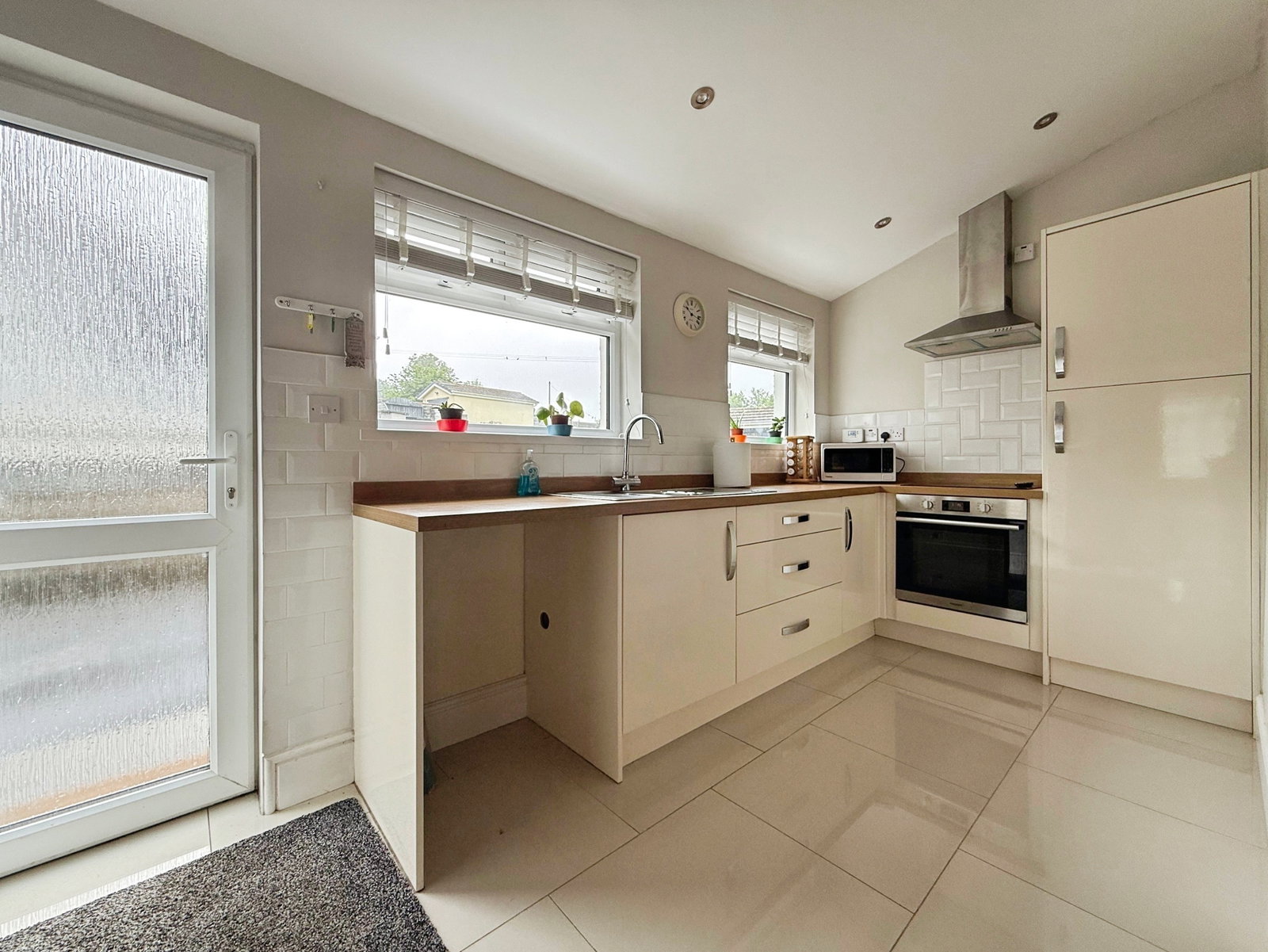 Semi Detached House in Llanelli