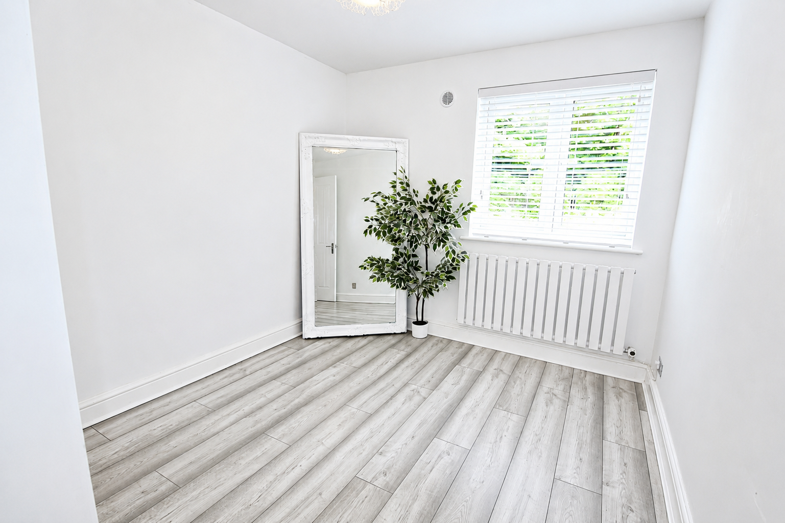 Flat in Kings Langley