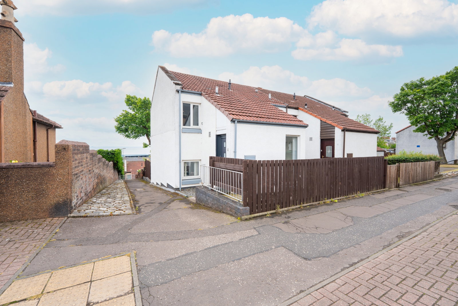 Semi Detached House in Leven
