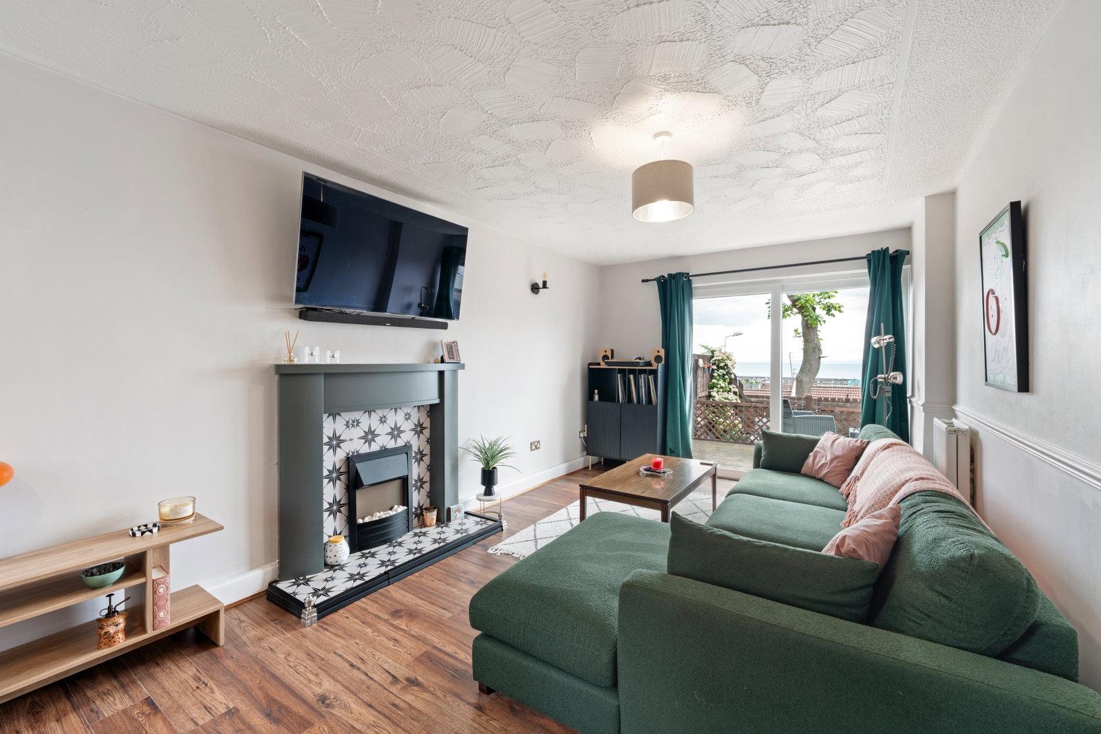 Semi Detached House in Leven