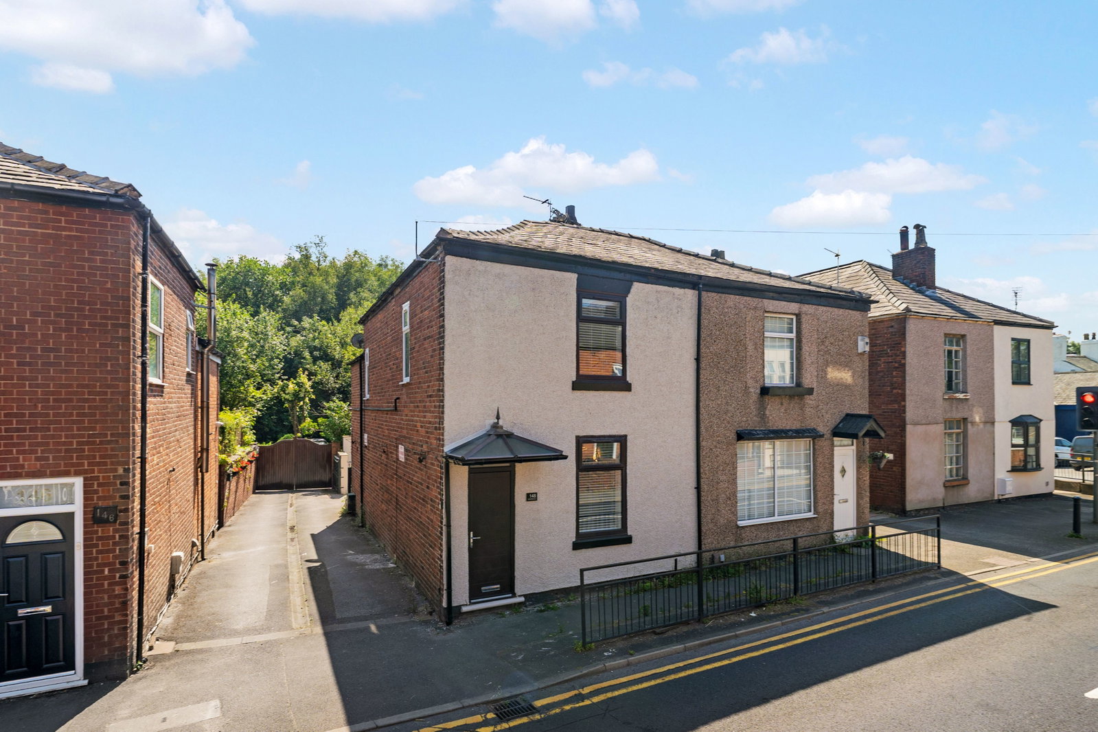 Semi Detached House in Manchester