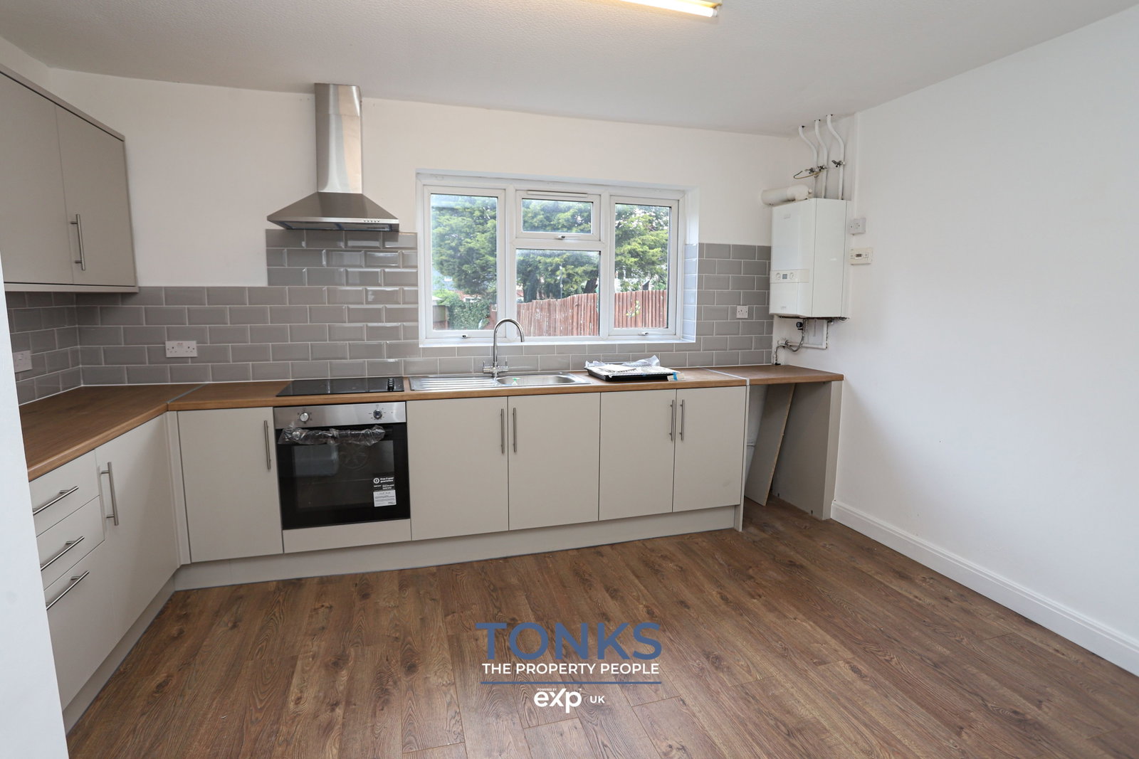 Semi Detached House in Halesowen