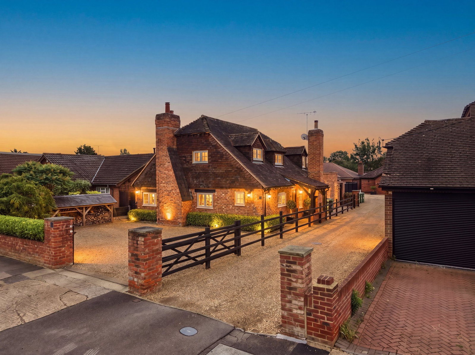 Detached House in Ashford