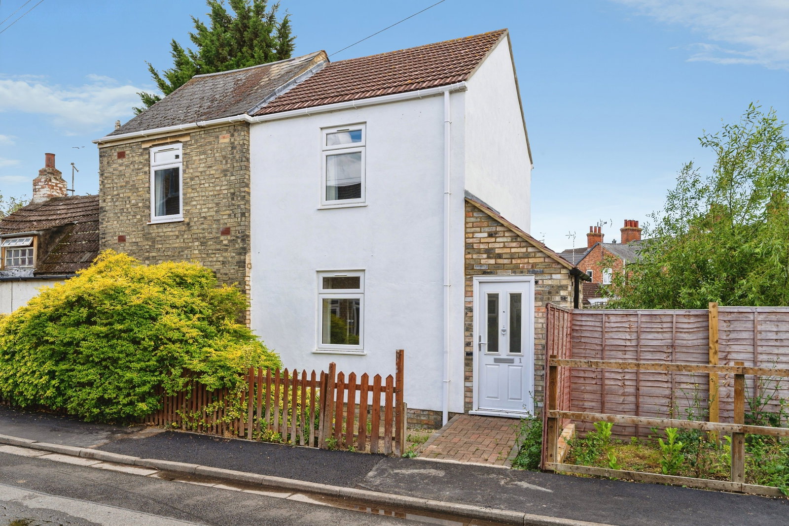 Semi Detached House in March
