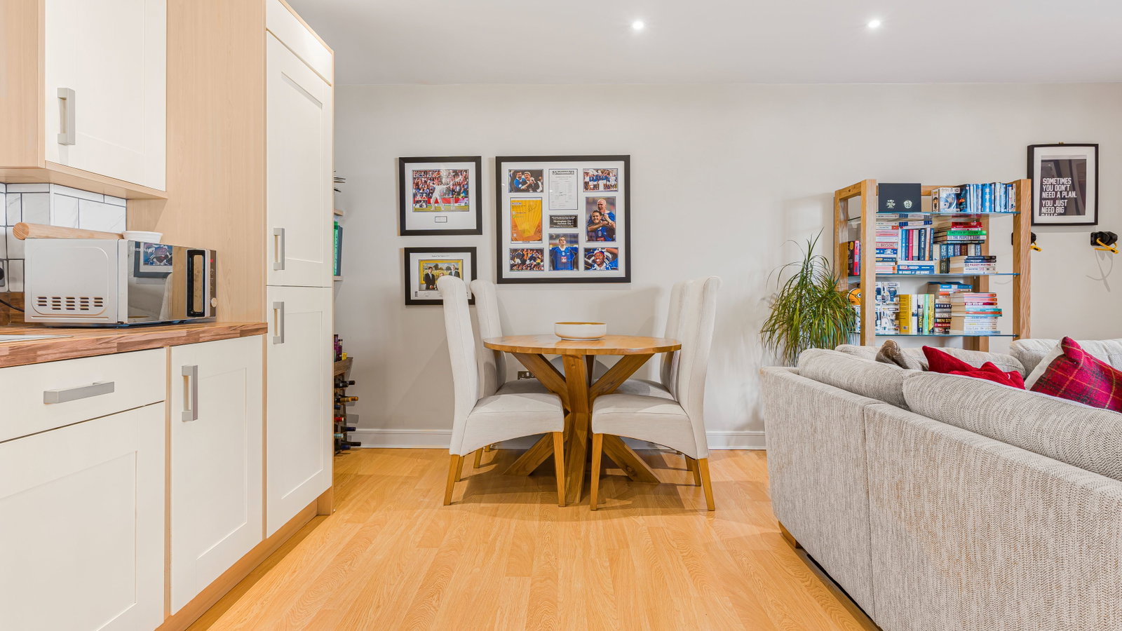 Apartment for sale in Solihull, Cornwood House, Rumbush Lane